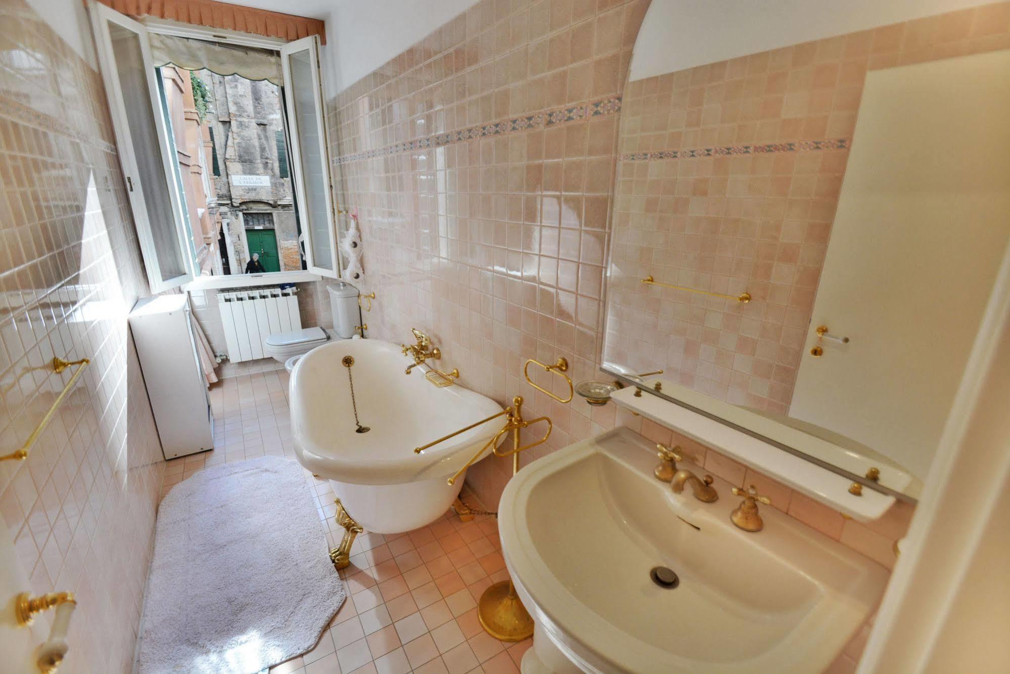 Ve.N.I.Ce. Cera Casa Del Sol Lägenhet Venedig Exteriör bild