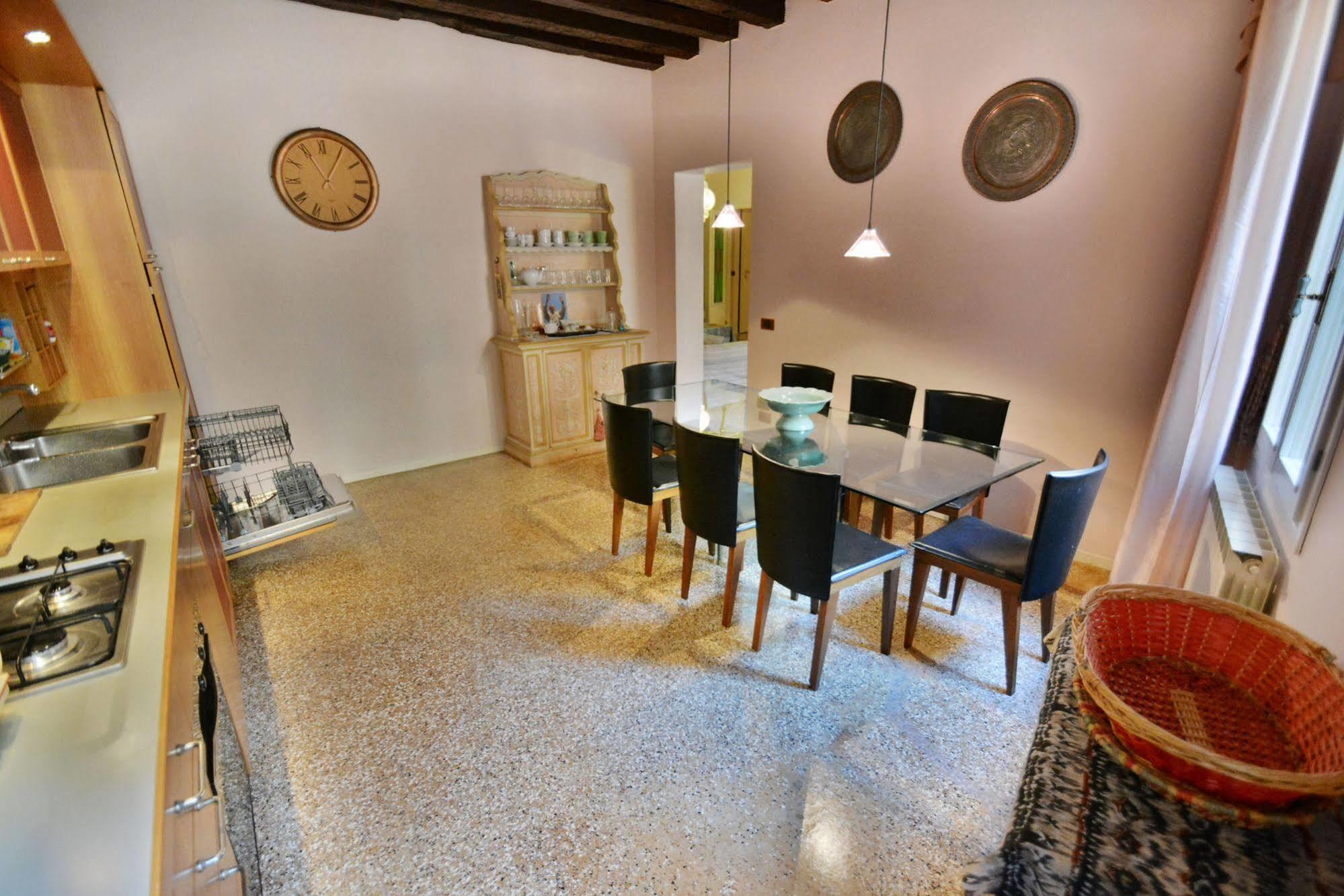 Ve.N.I.Ce. Cera Casa Del Sol Lägenhet Venedig Exteriör bild
